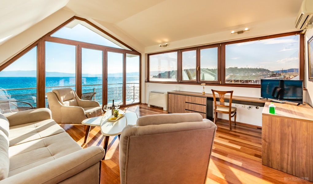 ХОТЕЛ ТИНО 4*